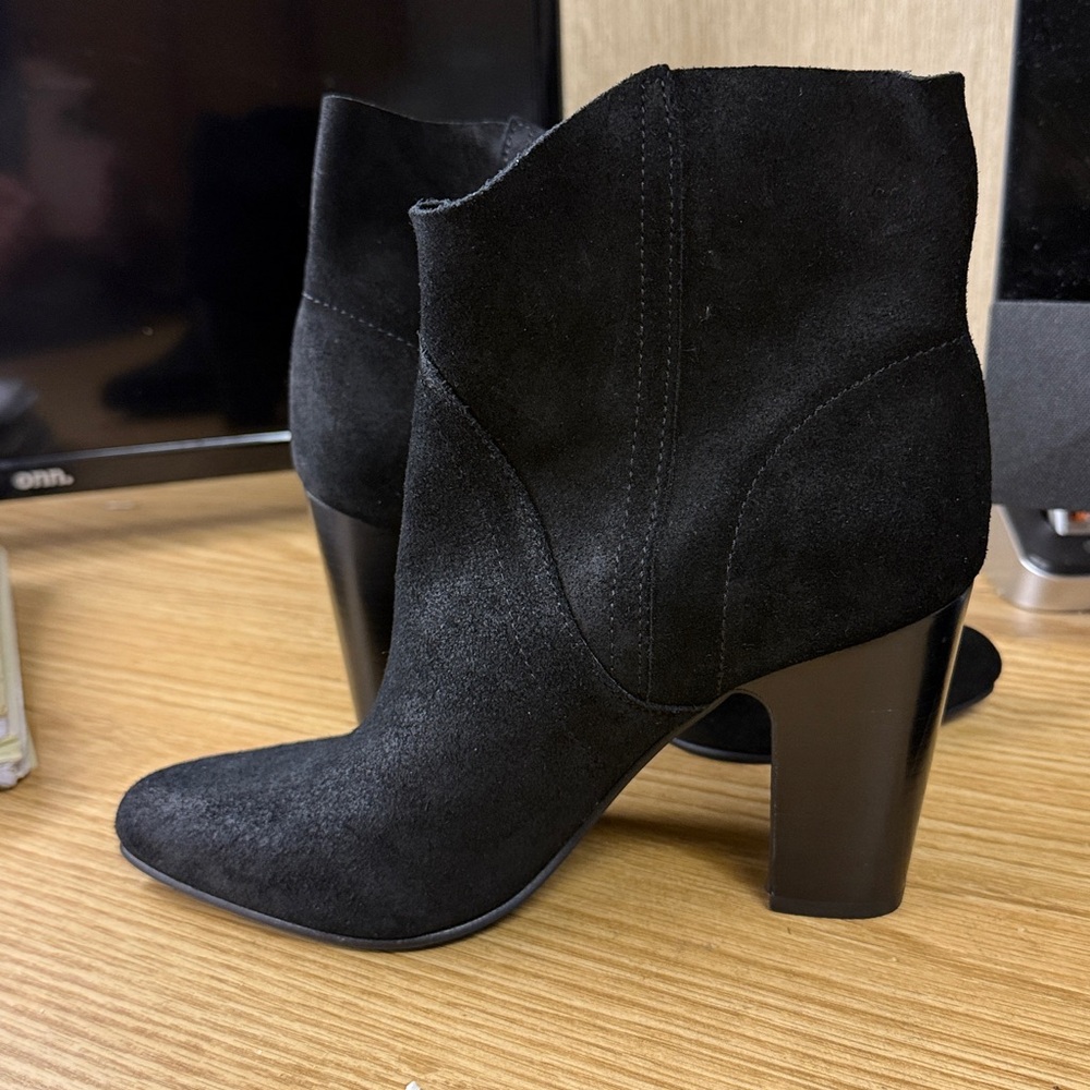 Vince Camuto Black Heeled Boots NWOT